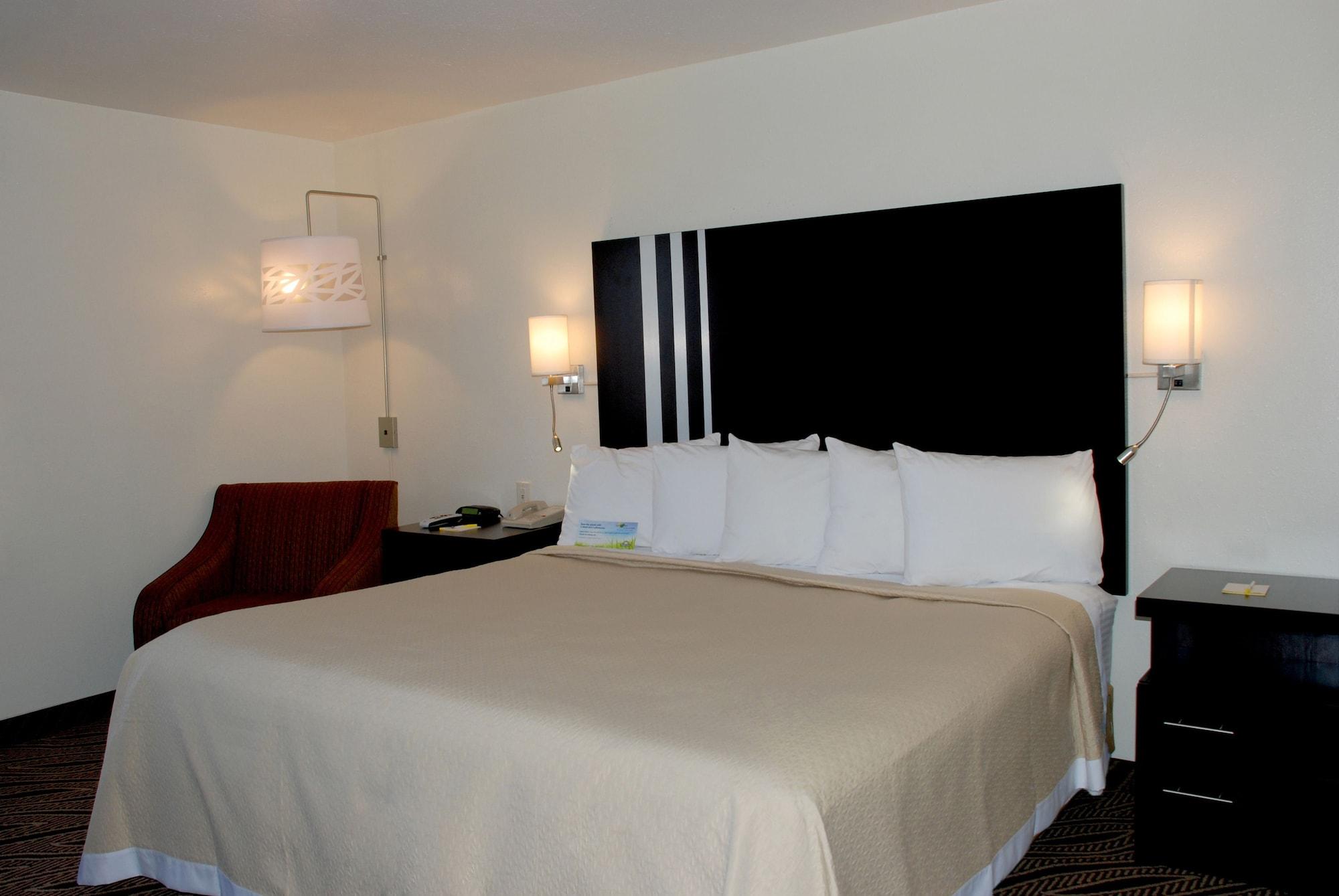 Days Inn By Wyndham Dyersburg Exteriér fotografie